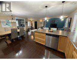 240 Winburn Avenue, Bridgewater, NS B4V9A4 Photo 11