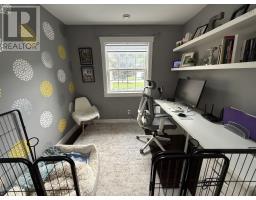 240 Winburn Avenue, Bridgewater, NS B4V9A4 Photo 23