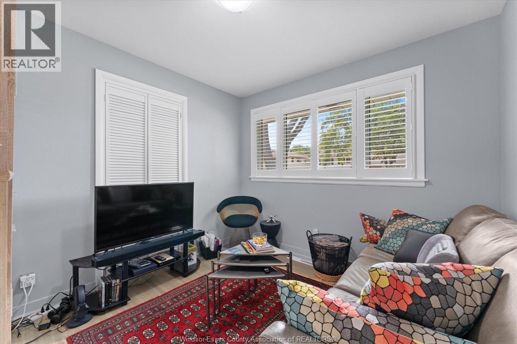 730 Champlain DRIVE - 17