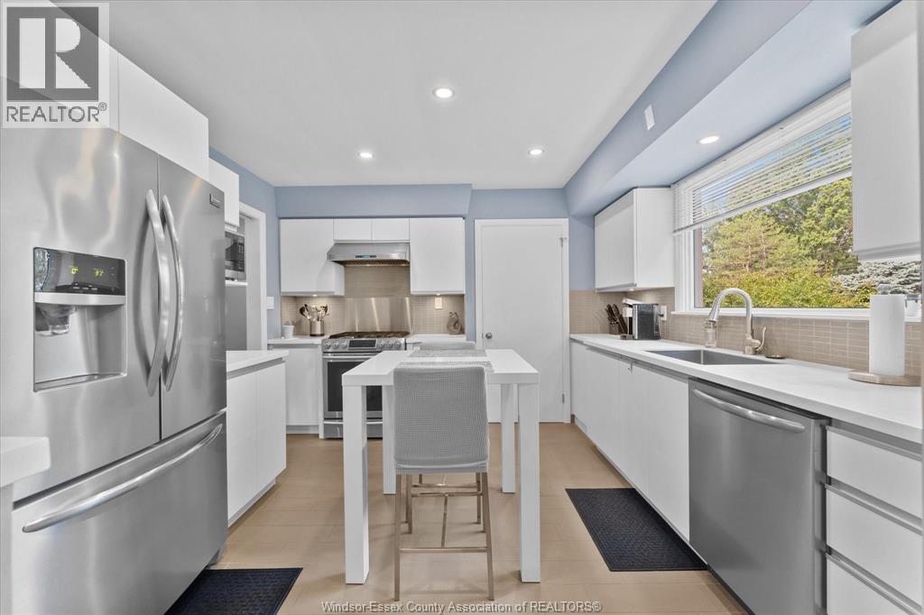 730 Champlain DRIVE - 12