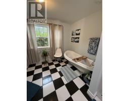 240 Winburn Avenue, Bridgewater, NS B4V9A4 Photo 41