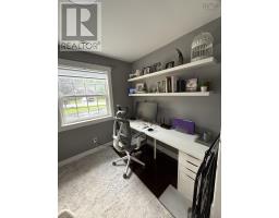 240 Winburn Avenue, Bridgewater, NS B4V9A4 Photo 24