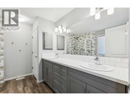 57 Crestridge Bay SW - photo 37