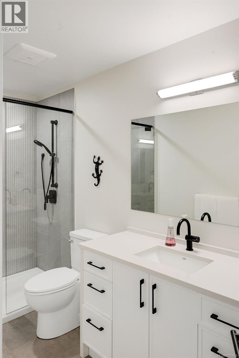 #504 610 Lampson St - Image 25