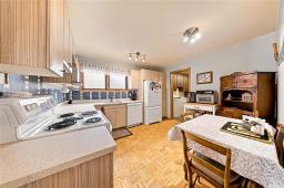 266 La Verendrye Street, Winnipeg, MB R2H0B8 Photo 12