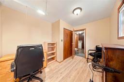 266 La Verendrye Street, Winnipeg, MB R2H0B8 Photo 18