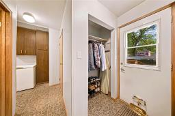 266 La Verendrye Street, Winnipeg, MB R2H0B8 Photo 23