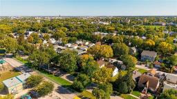 266 La Verendrye Street, Winnipeg, MB R2H0B8 Photo 36