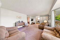 266 La Verendrye Street, Winnipeg, MB R2H0B8 Photo 8