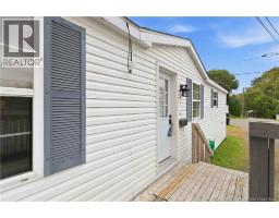442 Osmond Lane, photo 2