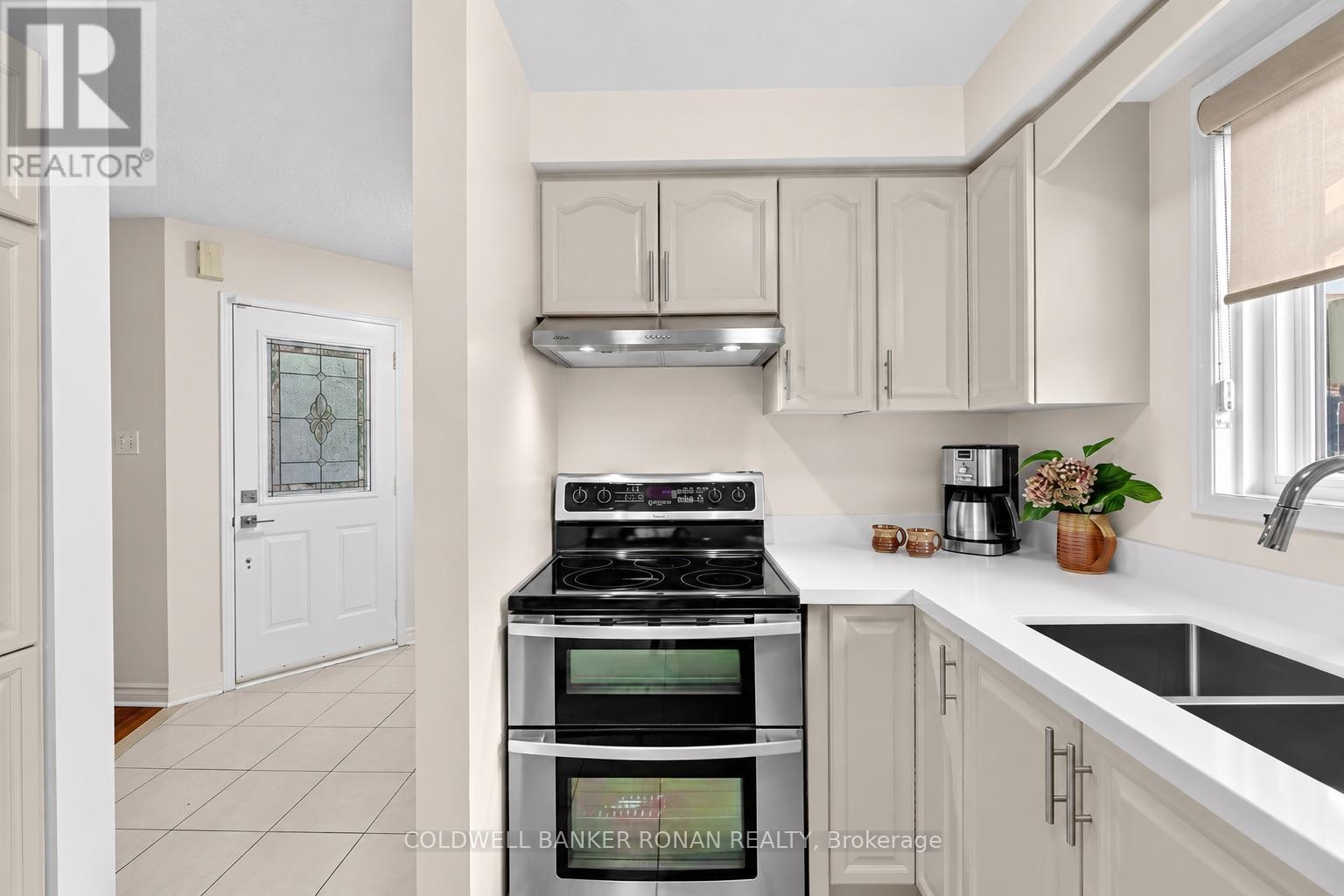 76 GRAY AVENUE - 7