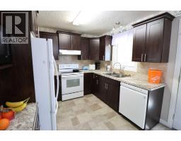 3pc Bathroom - 5905 57 Street, Taber, AB T1G1K1 Photo 7