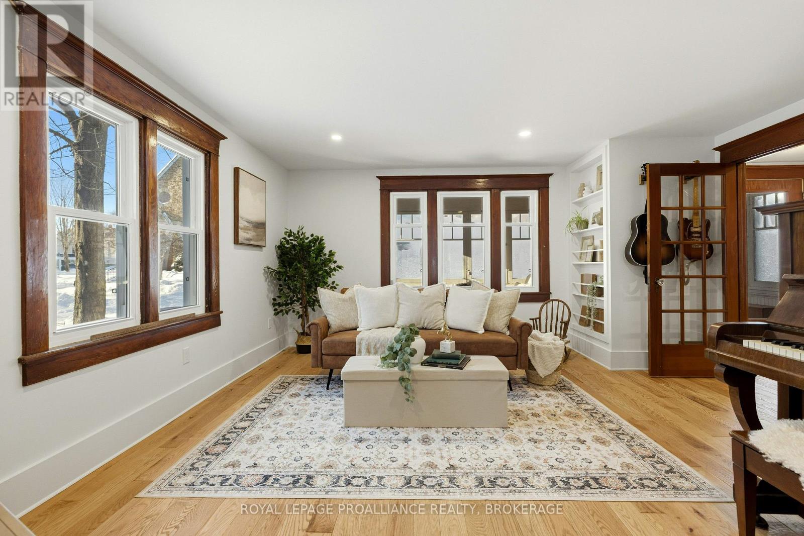 125 PINE STREET - 10