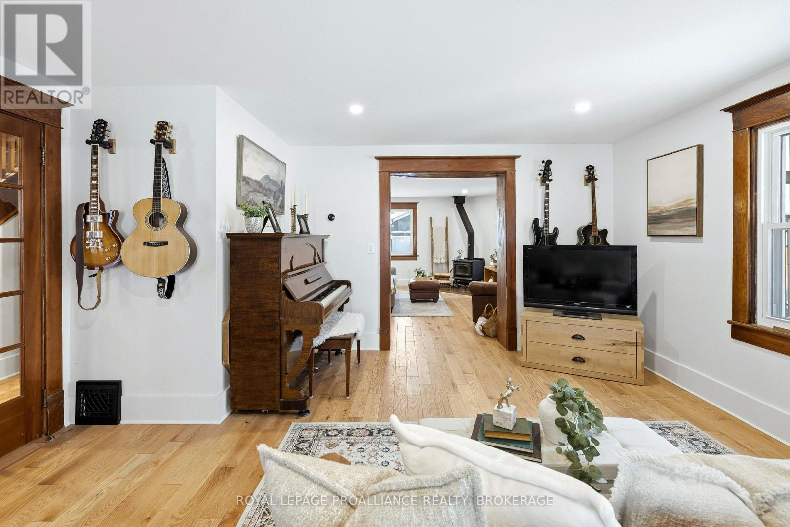 125 PINE STREET - 11