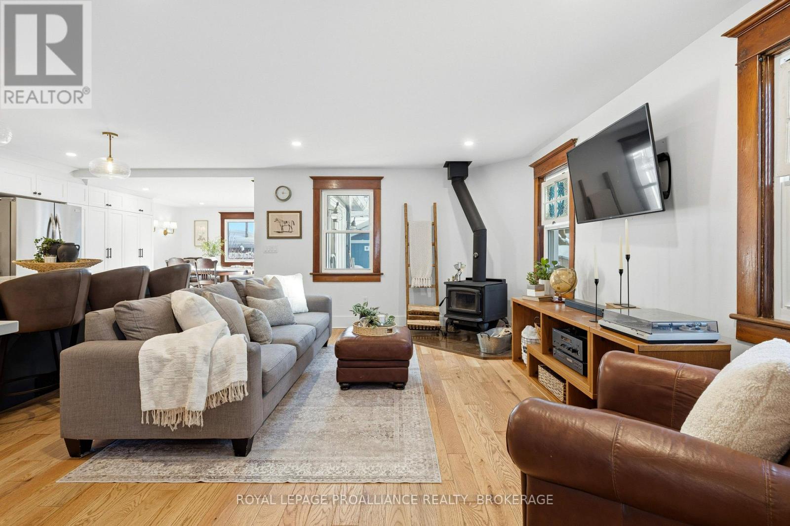 125 PINE STREET - 13