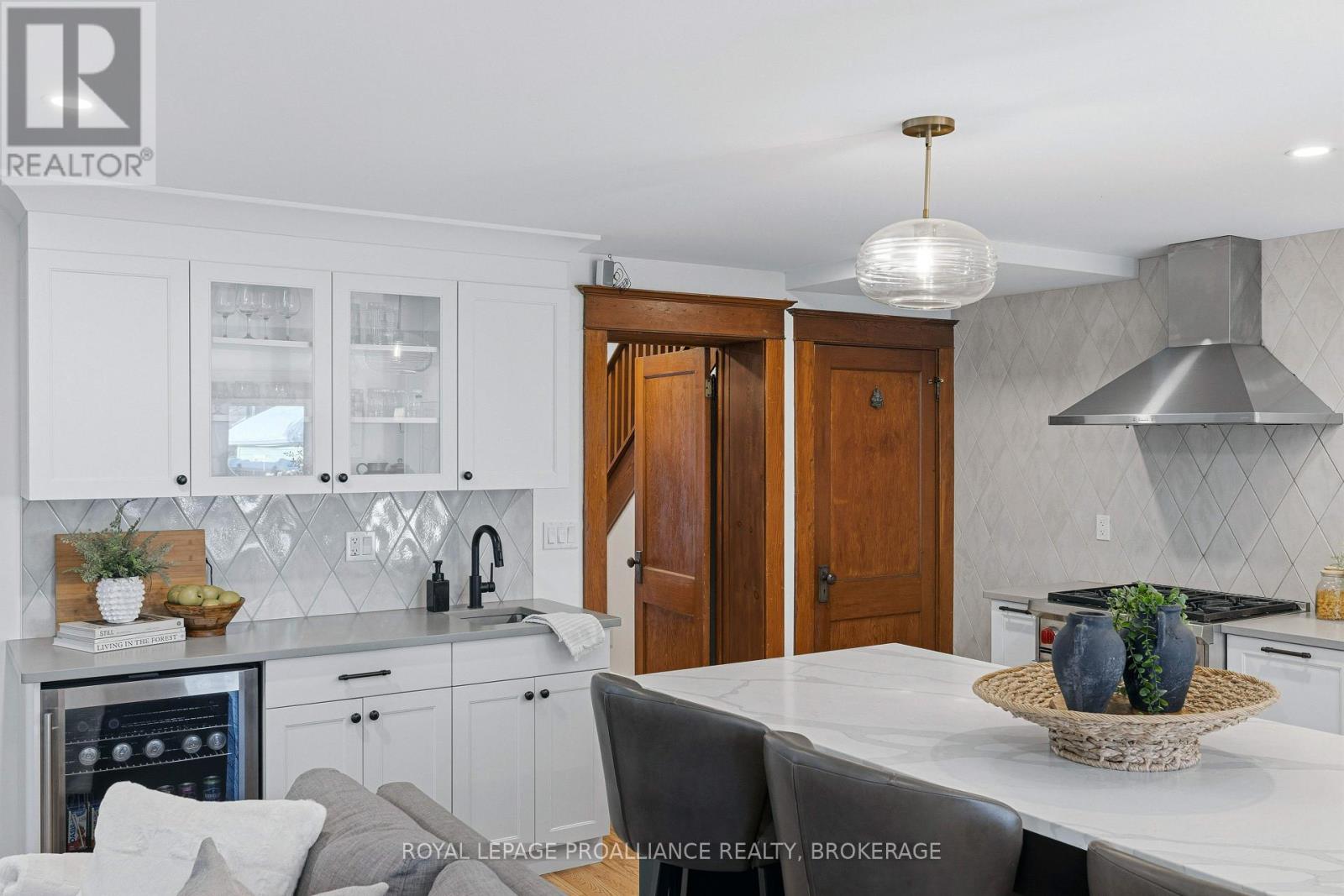 125 PINE STREET - 19