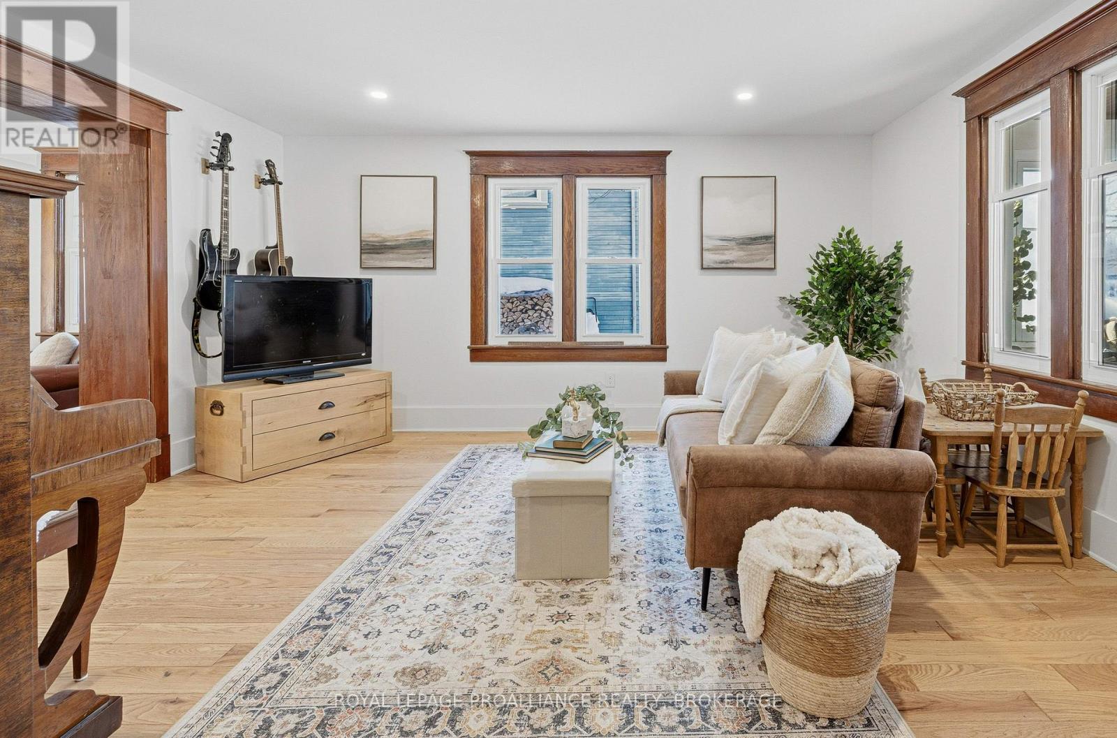125 PINE STREET - 9