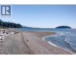 6577 Sunshine Coast Highway, Sechelt, BC V7Z0T1 Photo 39
