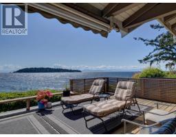 6577 Sunshine Coast Highway, Sechelt, BC V7Z0T1 Photo 11