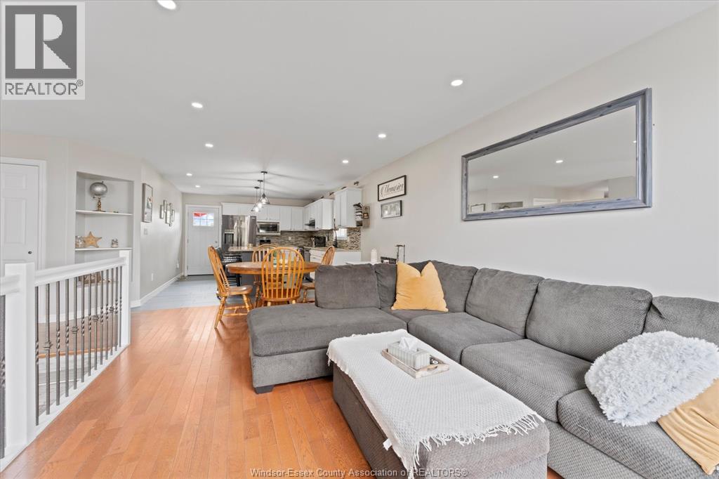 98 HAZEL CRESCENT - 6