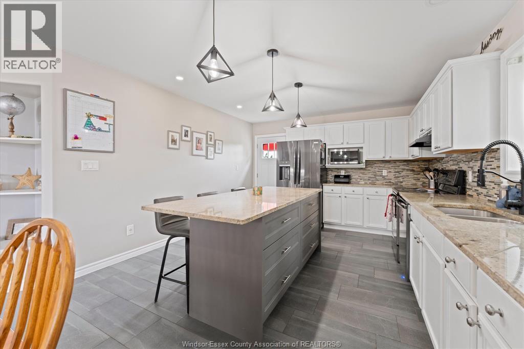 98 HAZEL CRESCENT - 10