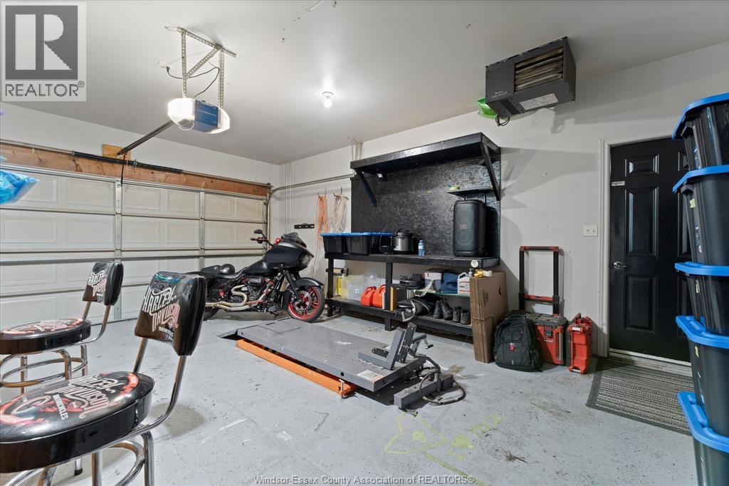 98 HAZEL CRESCENT - 29
