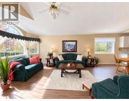 4pc Bathroom - 5842 65 Avenue, Rocky Mountain House, AB T4T1N7 Photo 10