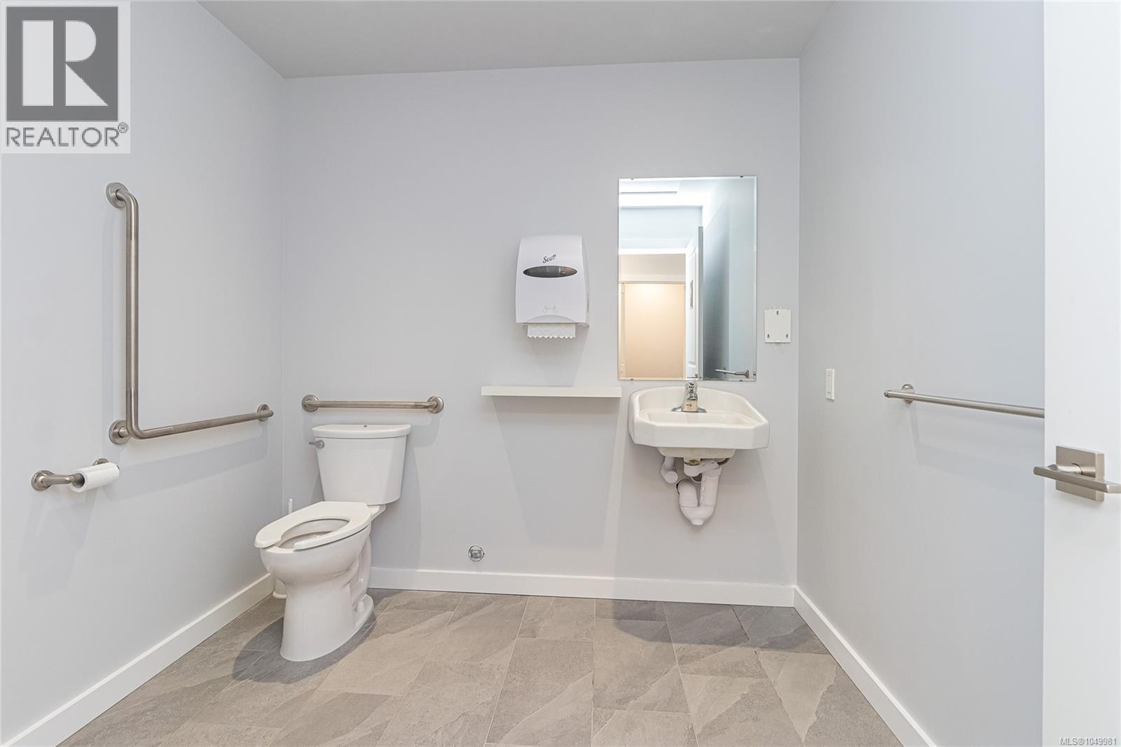 0 1611 Bowen Rd, Nanaimo — photo 17