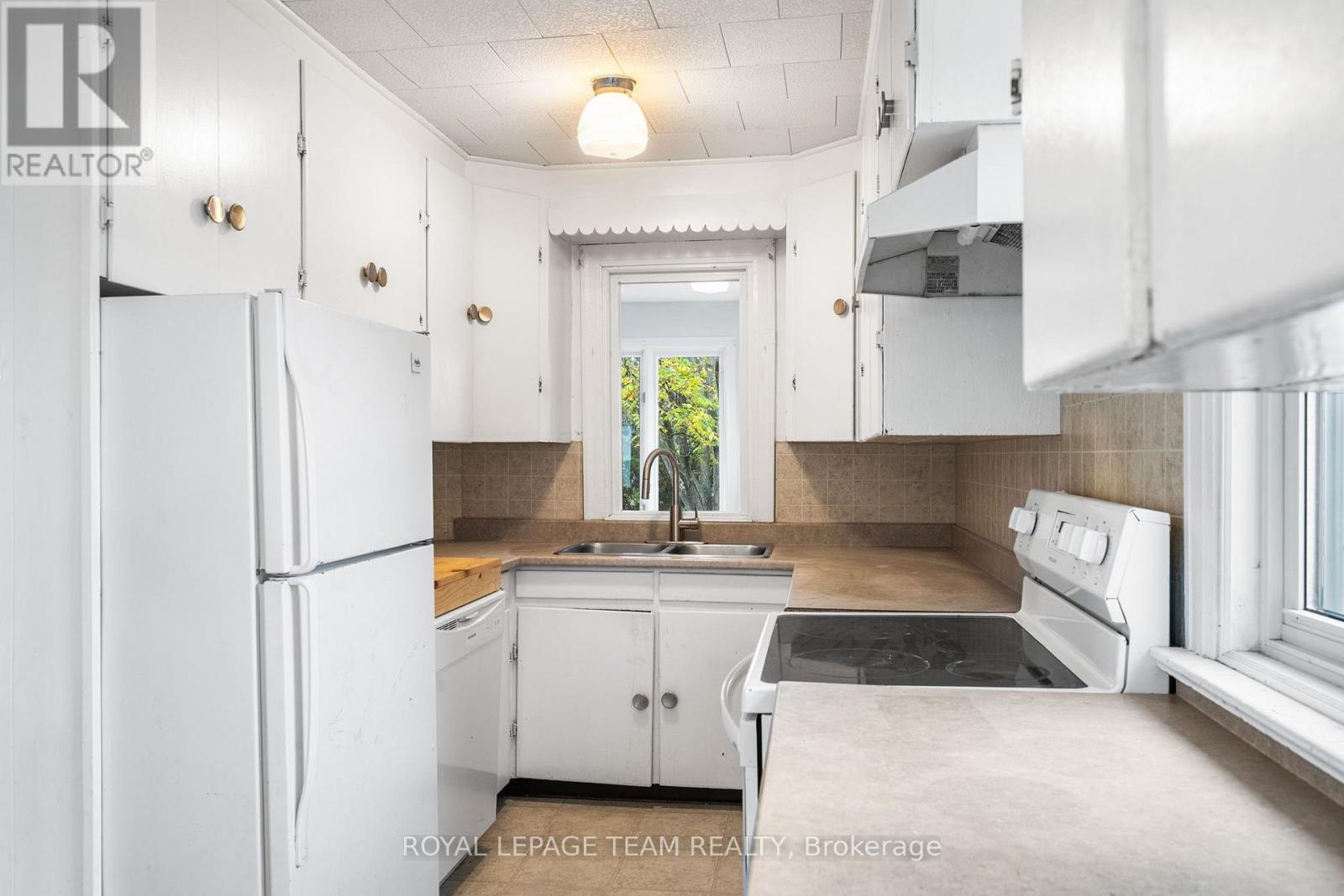 266 DANIEL STREET S, Arnprior — photo 11