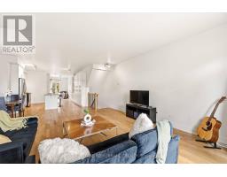 22 Bergeron Private, Ottawa, ON K1C0C2 Photo 12