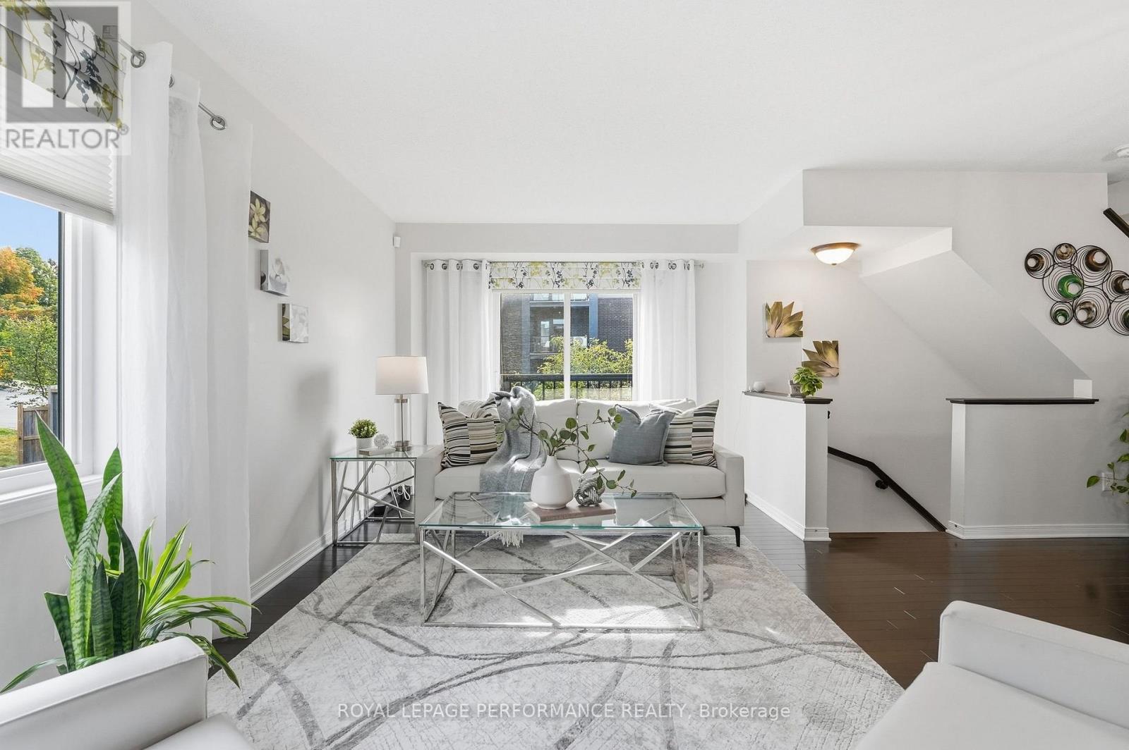 275 Eric Czapnik Way