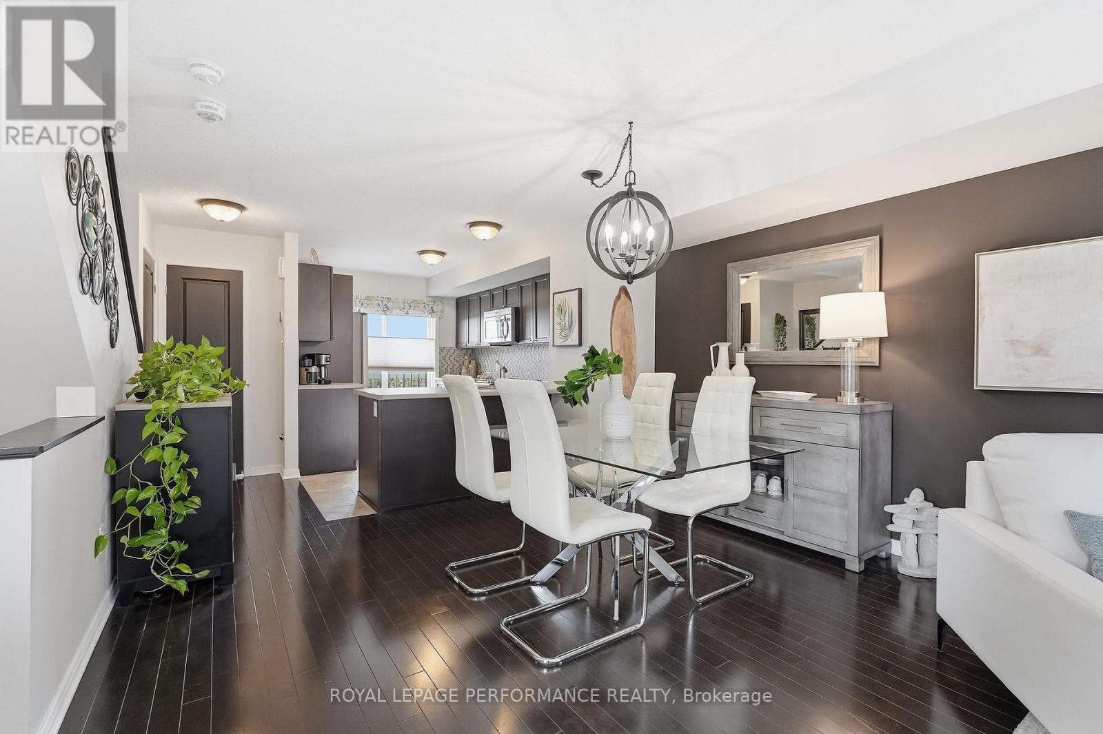 275 Eric Czapnik Way