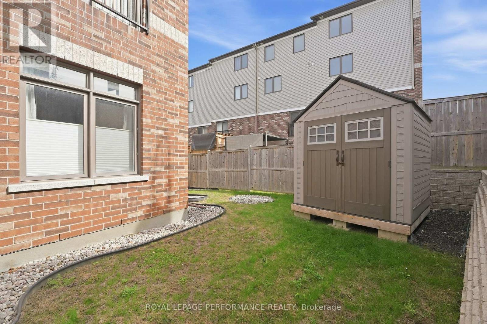 275 ERIC CZAPNIK WAY - 32