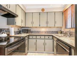 8037 139a Street, Surrey, BC V3W6P9 Photo 7