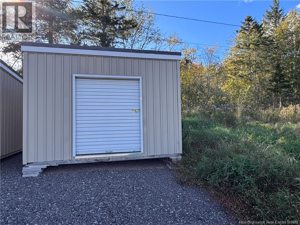 32 King Fisher Lane - 34