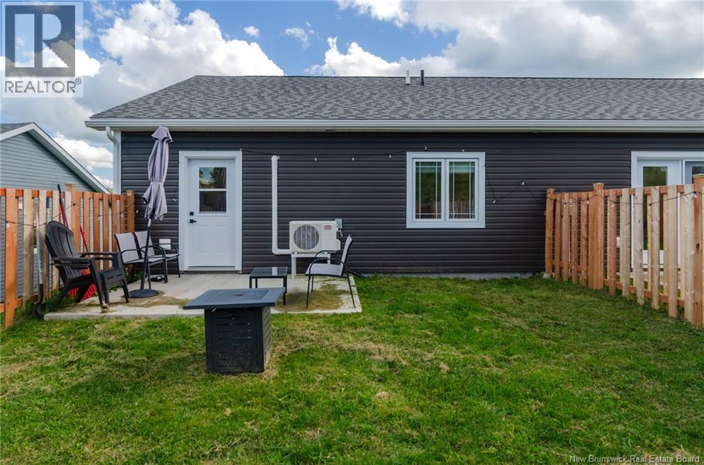 32 King Fisher Lane - 33