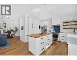 2616 Warmland Pl, Shawnigan Lake, BC V0R2W0 Photo 18