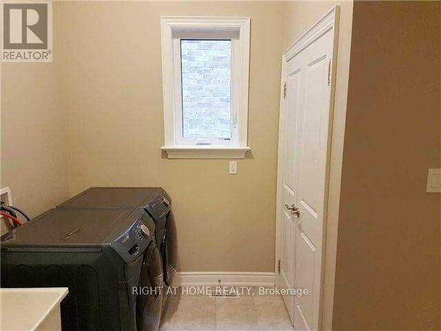 11 RICHMOND PARK DRIVE - 8