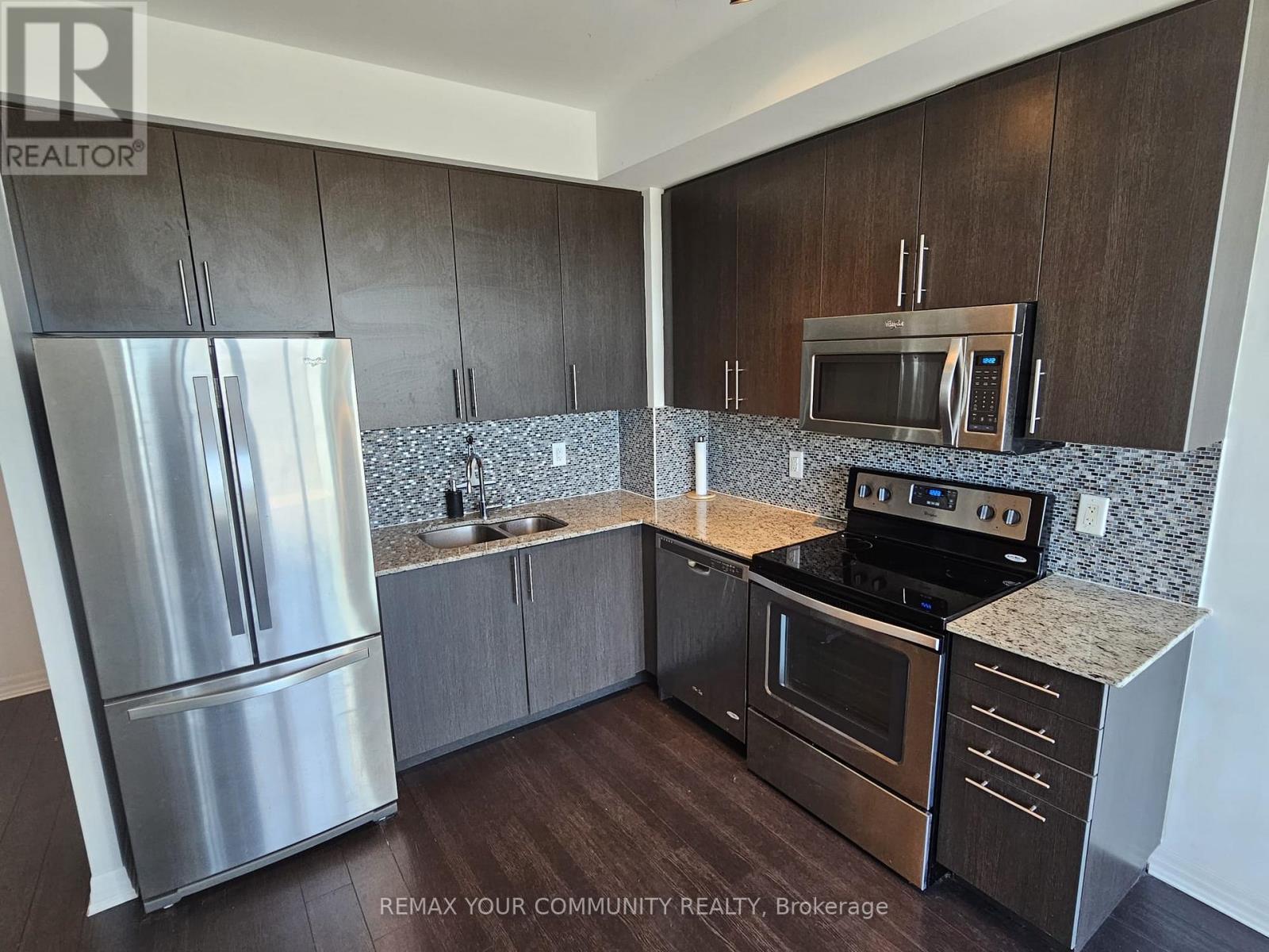 1206 - 80 ESTHER LORRIE DRIVE