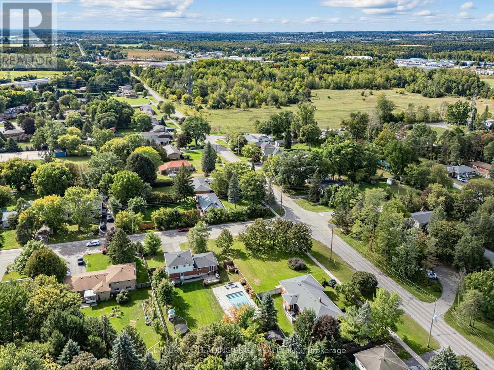 47 CENTENNIAL AVENUE, East Gwillimbury (Holland Landing) — photo 6