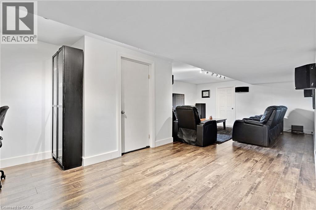 7 SHADYWOOD Lane - 35