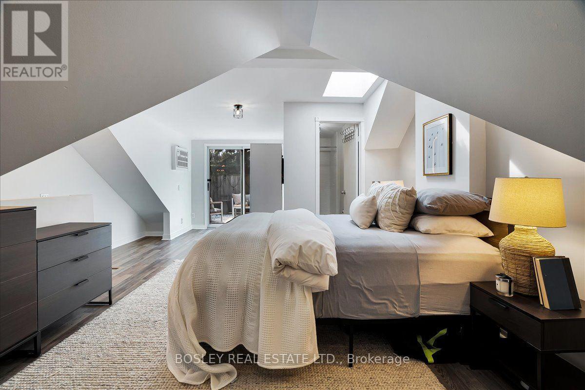 372 LOGAN AVENUE - Image 24