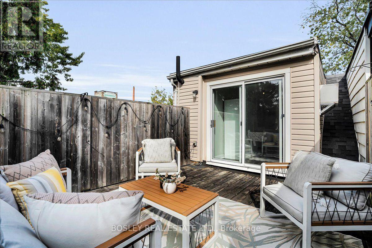 372 LOGAN AVENUE - Image 26