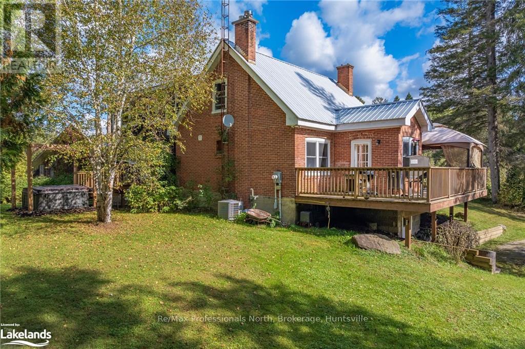 204 BOWYER ROAD - 2