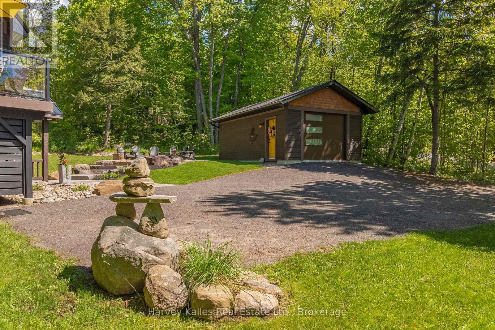 157 Chalet Crescent, Huntsville (Chaffey), Ontario, P1H1A8, Huntsville (Chaffey), Ontario — photo 3 of 5