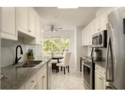 105 20240 54a Avenue, Langley, BC V3A3W7 Photo 12
