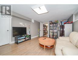 3062 O'hagan Drive, Mississauga, ON L5C2C5 Photo 12
