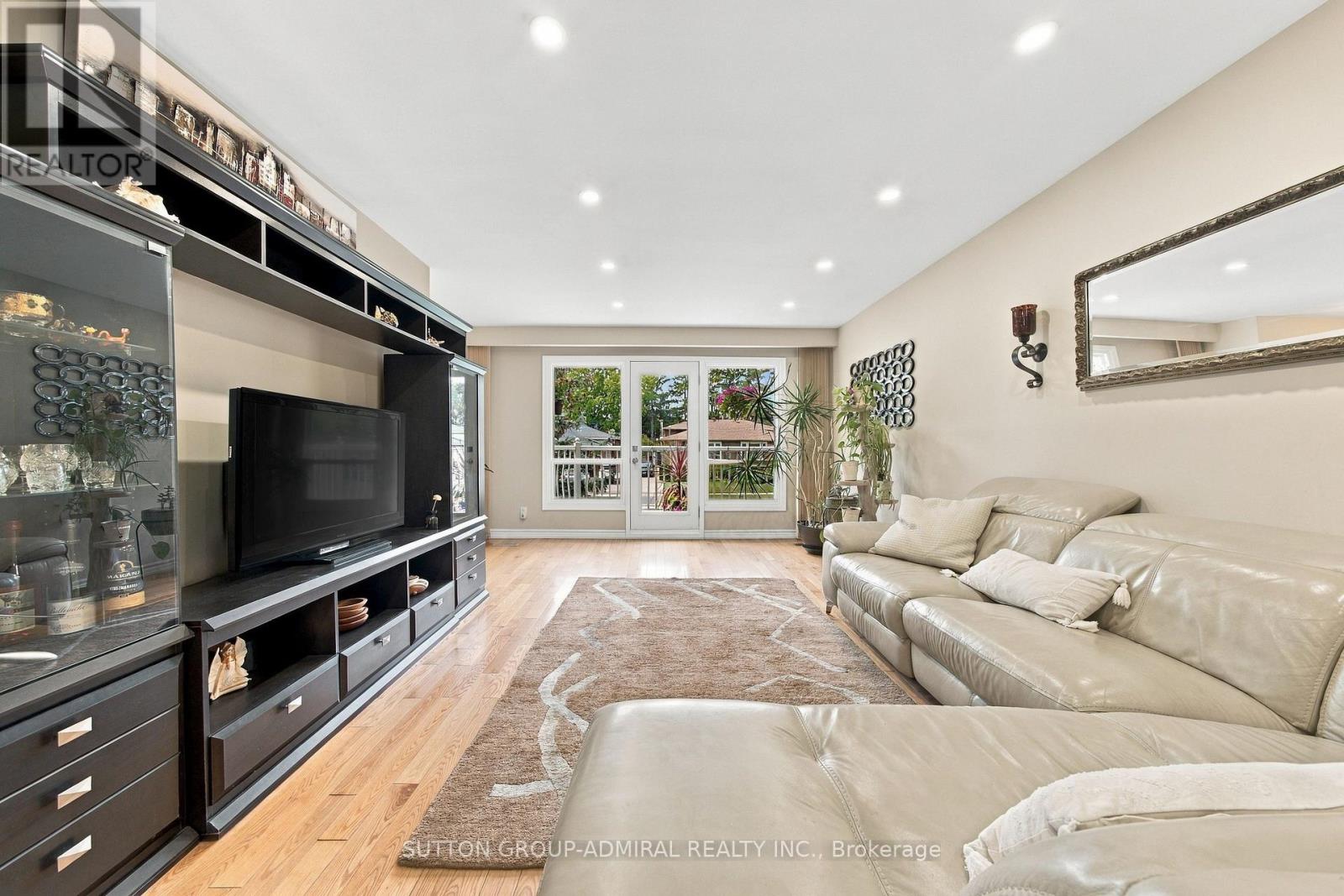 1871 SILVERBERRY CRESCENT - Image 12