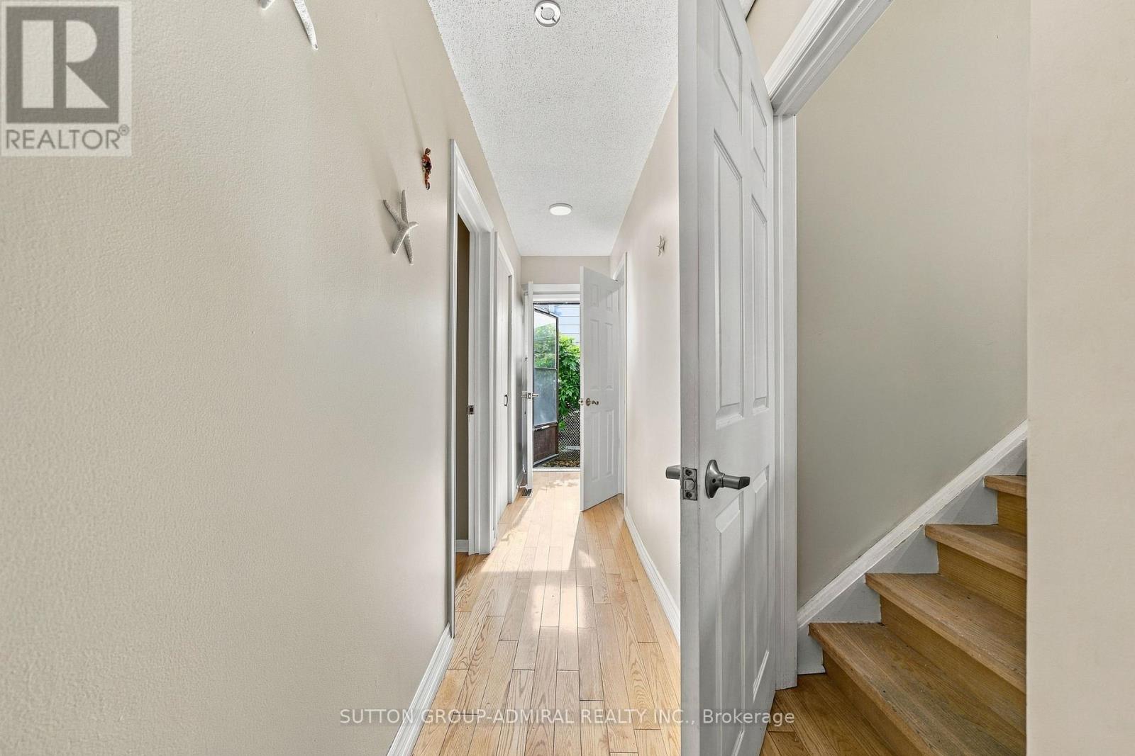 1871 SILVERBERRY CRESCENT - 29