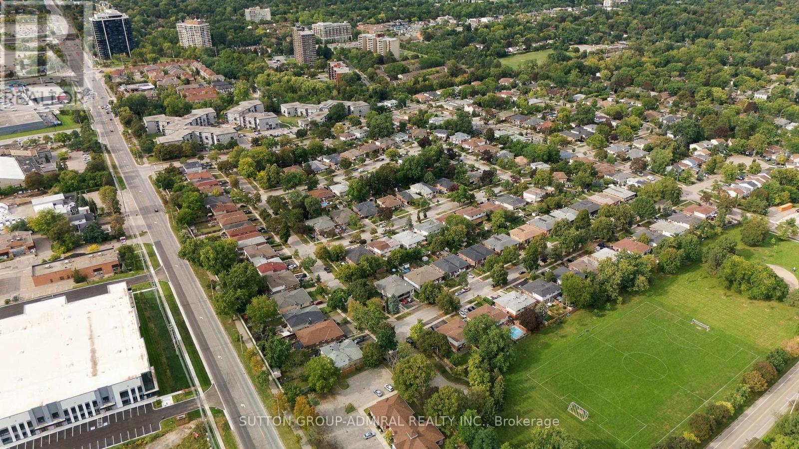 1871 SILVERBERRY CRESCENT - 46